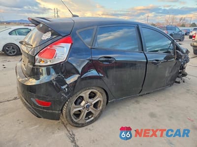 Trzecie zdjęcie samochodu z tyłu: 2019 FORD FIESTA ST VIN:3FADP4GX4KM141134 - miniatura