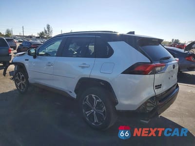 Drugie zdjęcie samochodu z przodu: 2024 TOYOTA RAV4 PRIME XSE VIN:JTMFB3FV1RD187490 - miniatura