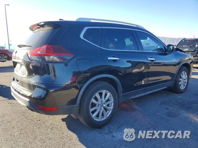Trzecie zdjęcie samochodu z tyłu: 2018 NISSAN ROGUE S VIN:JN8AT2MT9JW456366 - miniatura