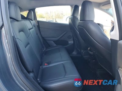 Zdjęcie 10 z 11 samochodu: 2023 TESLA MODEL Y VIN:7SAYGDEE6PA057888 - miniatura