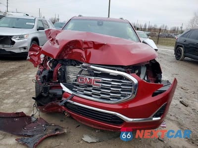 Piąte zdjęcie samochodu w środku: 2019 GMC TERRAIN DENALI VIN:3GKALSEX8KL200115 - miniatura