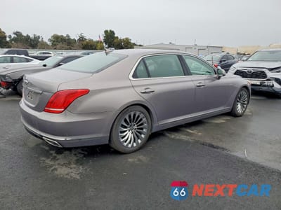 Trzecie zdjęcie samochodu z tyłu: 2018 GENESIS G90 ULTIMATE VIN:KMHG54JH8JU044264 - miniatura