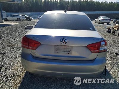 Zdjęcie 6 z 11 samochodu: 2014 VOLKSWAGEN PASSAT SE VIN:1VWBS7A38EC060292 - miniatura