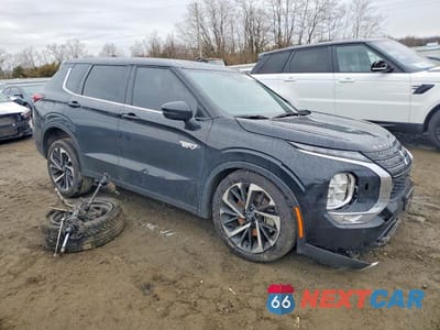 Czwarte zdjęcie samochodu z boku: 2024 MITSUBISHI OUTLANDER SE VIN:JA4T5VA98RZ035428 - miniatura