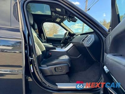 Piąte zdjęcie samochodu w środku: 2019 LAND ROVER RANGE ROVER SPORT HST VIN:SALWS2SU1KA866425 - miniatura