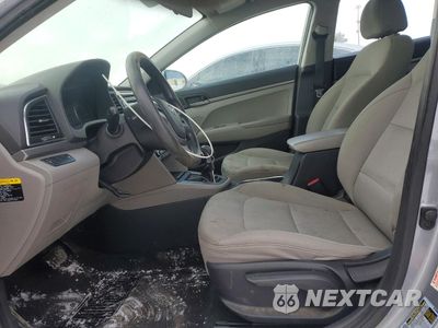 Zdjęcie 7 z 12 samochodu: 2017 HYUNDAI ELANTRA SE VIN:5NPD74LF5HH160779 - miniatura