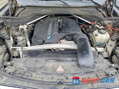 Zdjęcie 12 z 12 samochodu: 2016 BMW X5 SDRIVE35I VIN:5UXKR2C5XG0H42872 - miniatura