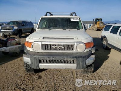 Piąte zdjęcie samochodu w środku: 2012 TOYOTA FJ CRUISER VIN:JTEBU4BFXCK133021 - miniatura