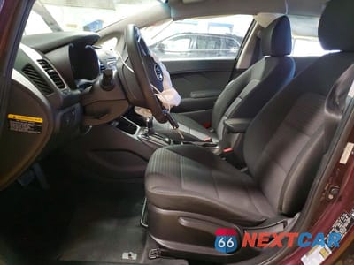 Zdjęcie 7 z 12 samochodu: 2017 KIA FORTE LX VIN:3KPFL4A74HE132234 - miniatura