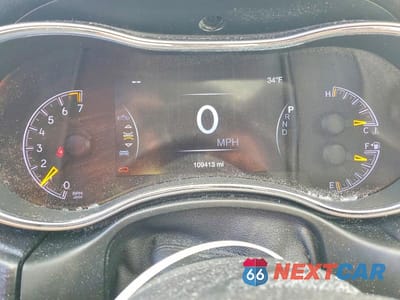Zdjęcie 9 z 13 samochodu: 2020 JEEP GRAND CHEROKEE LAREDO VIN:1C4RJFAG3LC262861 - miniatura