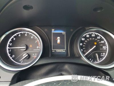 Zdjęcie 9 z 14 samochodu: 2018 TOYOTA CAMRY L VIN:4T1B11HK3JU538778 - miniatura
