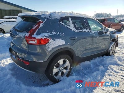 Trzecie zdjęcie samochodu z tyłu: 2020 VOLVO XC40 T5 MOMENTUM VIN:YV4162UK3L2174421 - miniatura