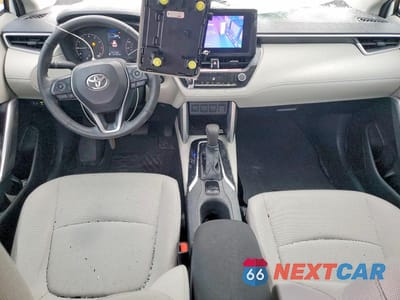 Zdjęcie 8 z 12 samochodu: 2023 TOYOTA COROLLA CROSS LE VIN:7MUCAAAG6PV038938 - miniatura