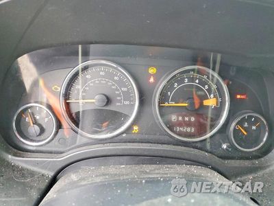 Zdjęcie 9 z 13 samochodu: 2017 JEEP COMPASS LATITUDE VIN:1C4NJCEA3HD156477 - miniatura