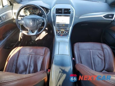 Zdjęcie 8 z 12 samochodu: 2017 LINCOLN MKZ RESERVE VIN:3LN6L5FC8HR613412 - miniatura