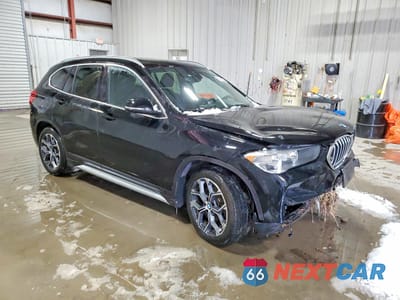 Czwarte zdjęcie samochodu z boku: 2020 BMW X1 XDRIVE28I VIN:WBXJG9C00L5R73311 - miniatura