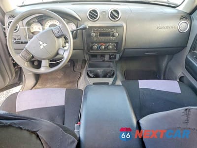 Zdjęcie 8 z 12 samochodu: 2006 MITSUBISHI RAIDER VIN:1Z7HT38K36S543040 - miniatura