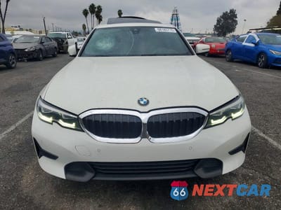 Piąte zdjęcie samochodu w środku: 2019 BMW 330I VIN:3MW5R1J53K8B02863 - miniatura