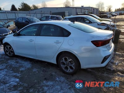 Drugie zdjęcie samochodu z przodu: 2021 KIA FORTE LXS VIN:3KPF24ADXME342078 - miniatura