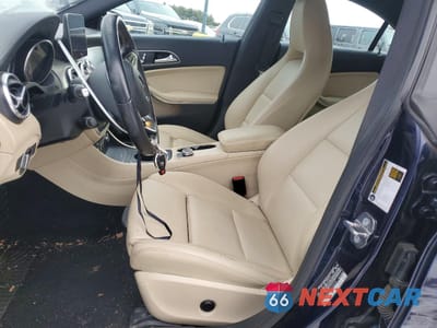 Zdjęcie 7 z 12 samochodu: 2019 MERCEDES-BENZ CLA 250 VIN:WDDSJ4EB3KN725370 - miniatura