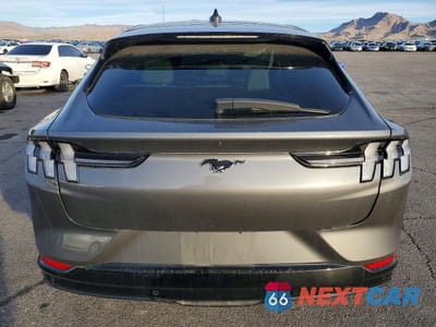 Zdjęcie 6 z 11 samochodu: 2023 FORD MUSTANG MACH-E PREMIUM VIN:3FMTK3R75PMA92427 - miniatura