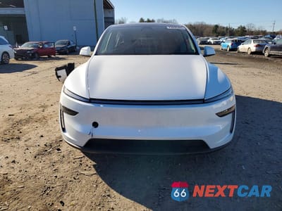 Piąte zdjęcie samochodu w środku: 2026 TESLA MODEL Y VIN:7SAYGDED9TA500973 - miniatura