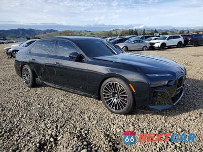 Czwarte zdjęcie samochodu z boku: 2025 BMW 760 XI VIN:WBA33EJ0XSCV59960 - miniatura