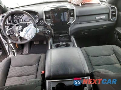 Zdjęcie 8 z 12 samochodu: 2025 RAM 1500 BIG HORN/LONE STAR VIN:1C6SRFFP4SN523315 - miniatura