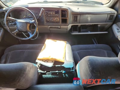 Zdjęcie 8 z 13 samochodu: 2001 CHEVROLET TAHOE C1500 VIN:1GNEC13T21R179963 - miniatura