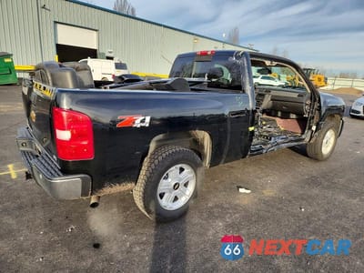 Trzecie zdjęcie samochodu z tyłu: 2012 CHEVROLET SILVERADO K1500 LTZ VIN:1GCRKTE7XCZ216625 - miniatura