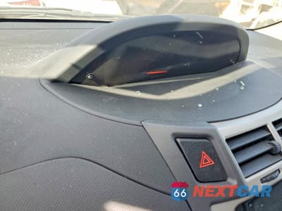 Zdjęcie 9 z 12 samochodu: 2010 TOYOTA YARIS VIN:JTDJT4K39A5316298 - miniatura