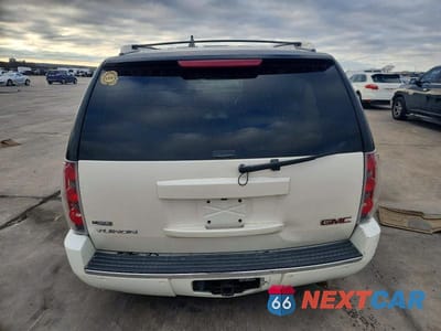 Zdjęcie 6 z 11 samochodu: 2009 GMC YUKON DENALI VIN:1GKFK03209R230491 - miniatura