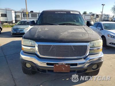 Piąte zdjęcie samochodu w środku: 2003 GMC NEW SIERRA VIN:2GTEK19T931310059 - miniatura