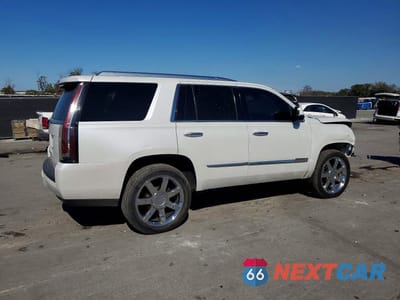 Trzecie zdjęcie samochodu z tyłu: 2016 CADILLAC ESCALADE PREMIUM VIN:1GYS4CKJ1GR353982 - miniatura