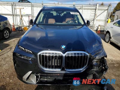 Piąte zdjęcie samochodu w środku: 2026 BMW X7 XDRIVE40I VIN:5UX23EM01T9266620 - miniatura