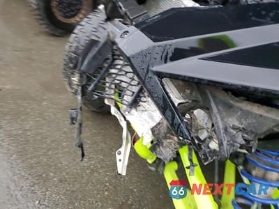 Zdjęcie 9 z 10 samochodu: 2024 POLARIS RZR PRO R 4 ULTIMATE VIN:3NSRMD2K9RG332463 - miniatura