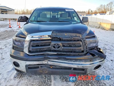 Piąte zdjęcie samochodu w środku: 2011 TOYOTA TUNDRA DOUBLE CAB SR5 VIN:5TFUM5F13BX016237 - miniatura