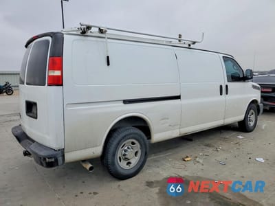 Trzecie zdjęcie samochodu z tyłu: 2013 CHEVROLET EXPRESS 2500 EXT UTILITY / SERVICE VAN VIN:1GCWGGCGXD1119729 - miniatura