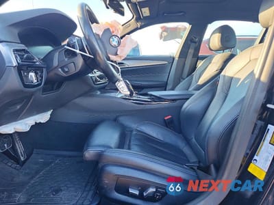 Zdjęcie 7 z 12 samochodu: 2019 BMW 540 I VIN:WBAJE5C55KWW40776 - miniatura