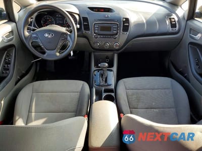 Zdjęcie 8 z 11 samochodu: 2018 KIA FORTE LX VIN:3KPFK4A72JE204119 - miniatura