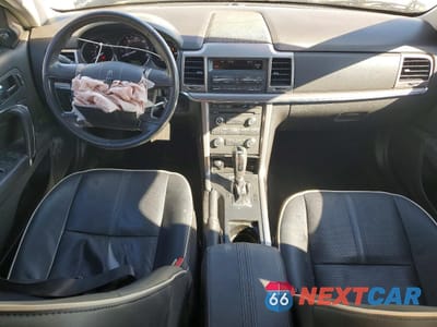 Zdjęcie 8 z 13 samochodu: 2012 LINCOLN MKZ VIN:3LNHL2GC9CR817957 - miniatura