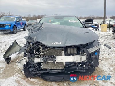Piąte zdjęcie samochodu w środku: 2024 KIA K5 LXS VIN:5XXG14J26RG241611 - miniatura