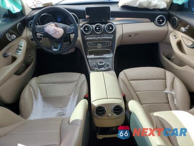 Zdjęcie 8 z 11 samochodu: 2017 MERCEDES-BENZ C 300 VIN:55SWF4JB6HU195372 - miniatura