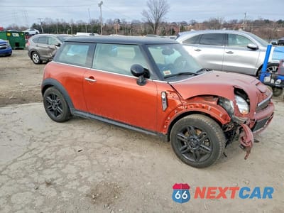 Czwarte zdjęcie samochodu z boku: 2013 MINI COOPER S VIN:WMWSV3C50DT475880 - miniatura