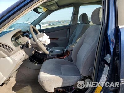 Zdjęcie 7 z 13 samochodu: 2002 TOYOTA CAMRY LE VIN:JTDBE30K620055164 - miniatura