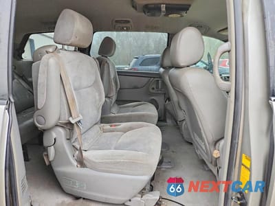 Zdjęcie 11 z 13 samochodu: 2004 TOYOTA SIENNA LE 8 PASSENGER VIN:5TDZA23C64S188564 - miniatura