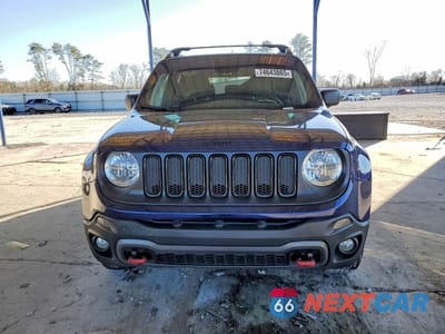 Piąte zdjęcie samochodu w środku: 2018 JEEP RENEGADE SPORT VIN:ZACCJBAB8JPH88799 - miniatura