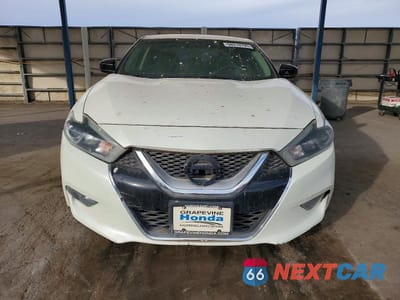 Piąte zdjęcie samochodu w środku: 2017 NISS MAXIMA 3.5S VIN:1N4AA6AP1HC457660 - miniatura