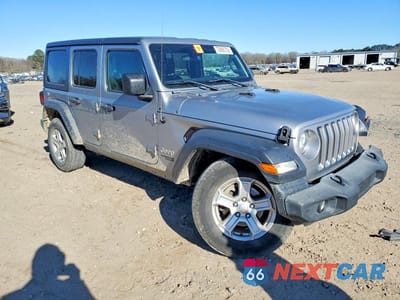 Czwarte zdjęcie samochodu z boku: 2020 JEEP WRANGLER UNLIMITED SPORT VIN:1C4HJXDG0LW299099 - miniatura