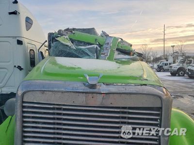 Zdjęcie 16 z 19 samochodu: 2015 FREIGHTLINER CORONADO SEMI TRUCK VIN:3ALXFB002FDGA4662 - miniatura